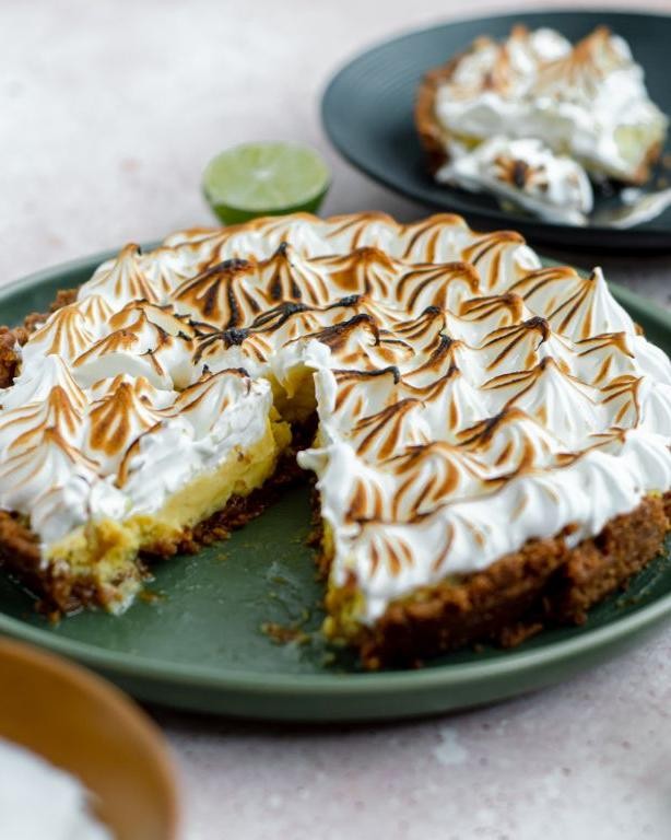 Authentic Key Lime Pie with Meringue Topping