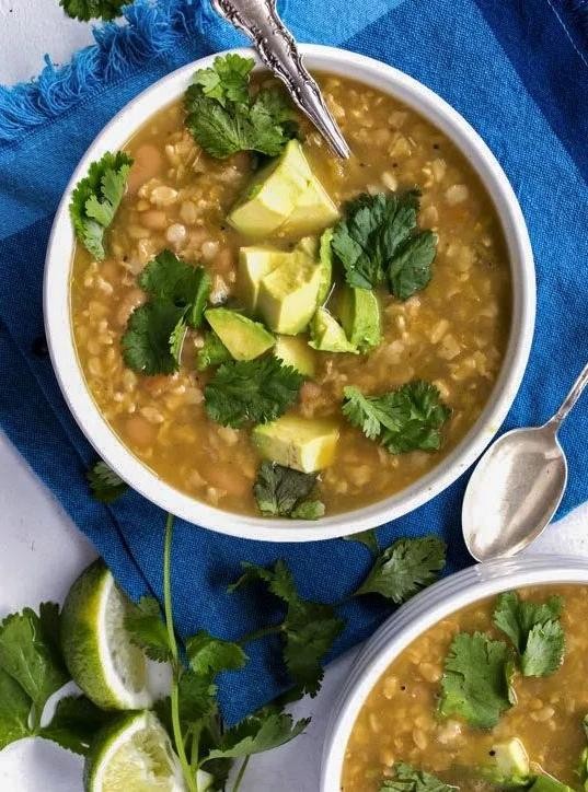 Easy Vegetarian Green Chile Stew with Lentils