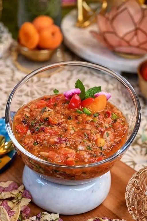 Sweet and Tangy Tomato Peach Chutney